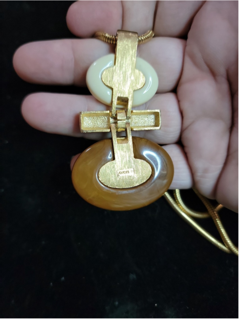 Vintage Collectible AVON Statement NECKLACE...Brown & Cream Pendant - Picture 8 of 9